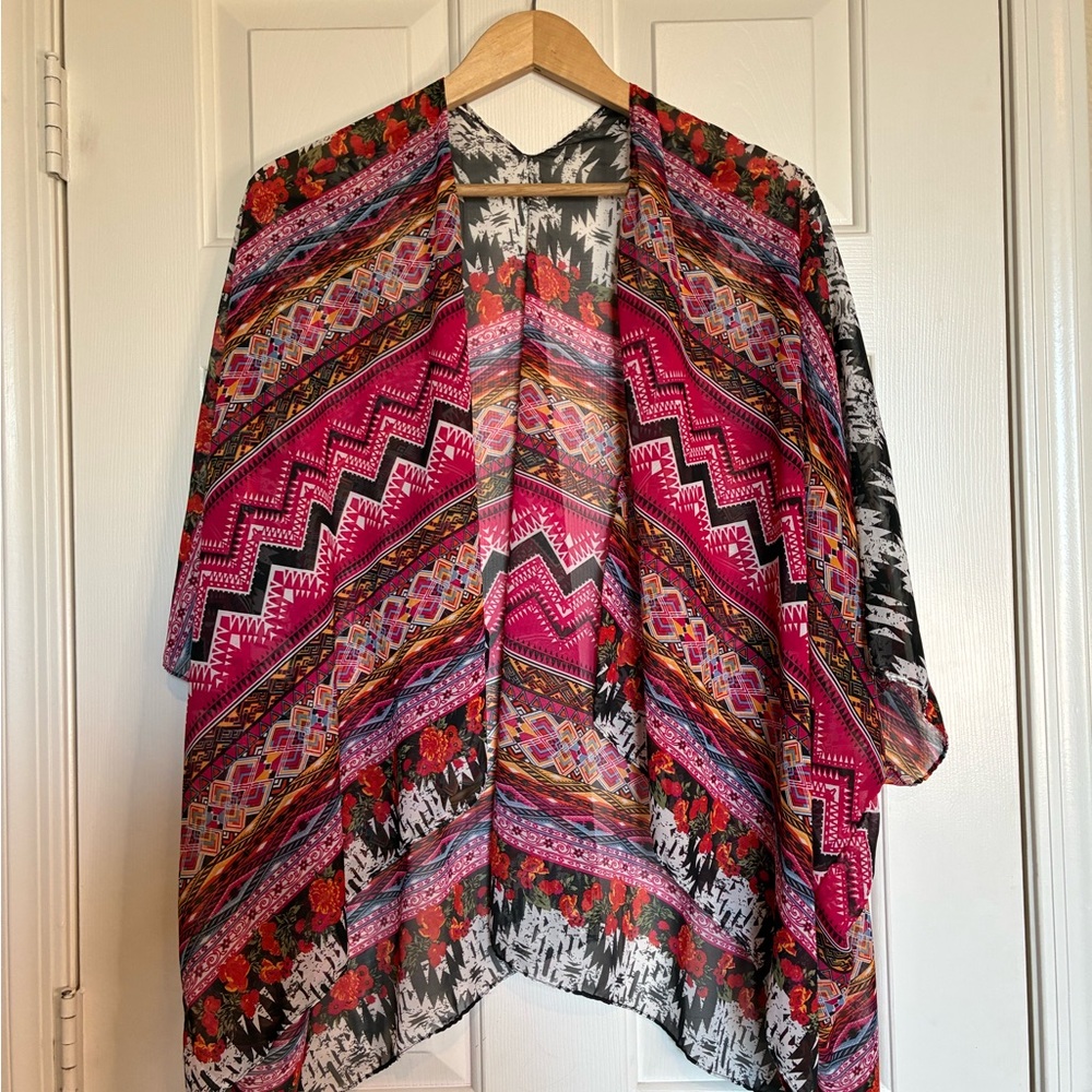 Bohemian Women's Kimono - Pink and Black - Picture 2 of 6